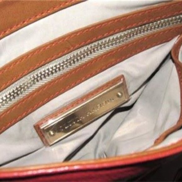 Olivia Harris Fire Engine Red St Jean Leather X-body & Dust Bag Nwt - Picture 5 of 9